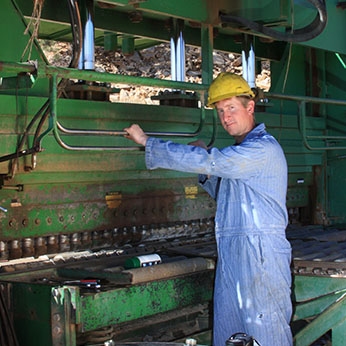 hydraulics technician career profile agcareers com hydraulic technicians